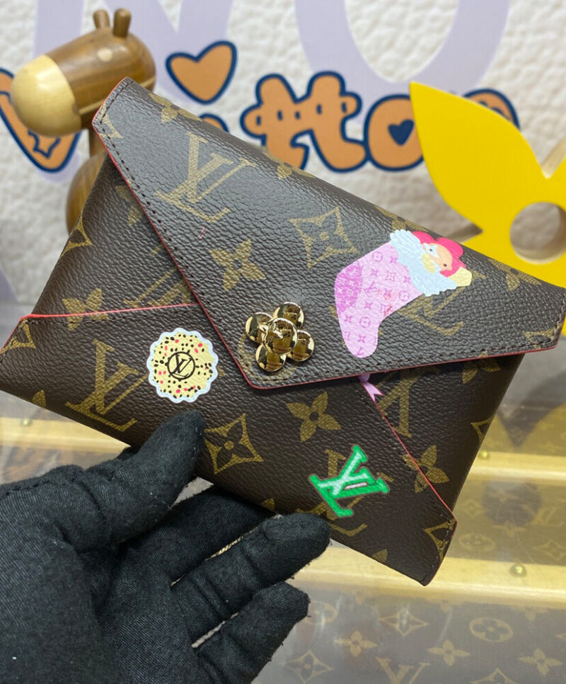 Louis Vuitton Kirigami Pochette M12203 Brown